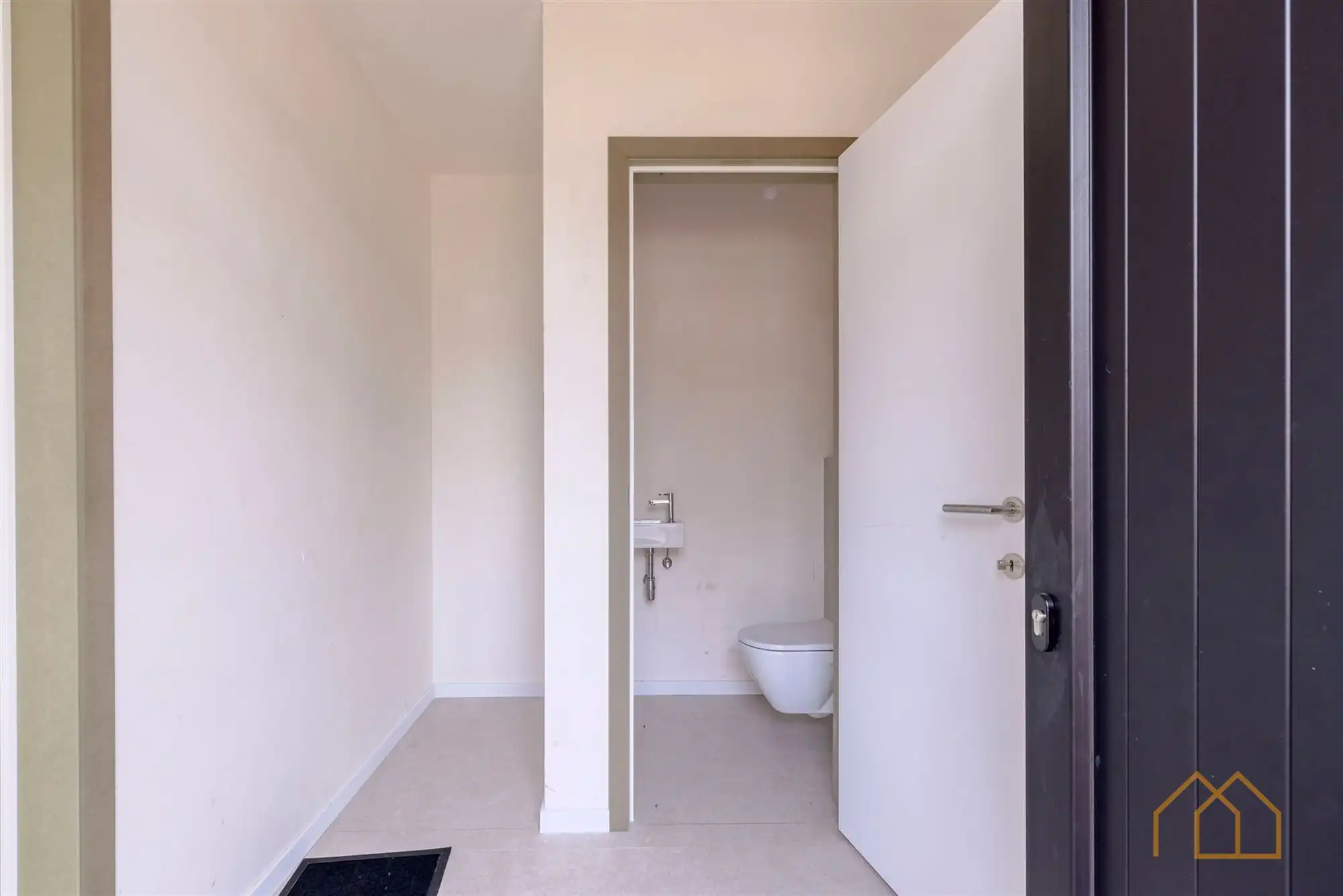 Ruime nieuwbouw van 180m² in Veerle - 4slk mogelijk foto 10