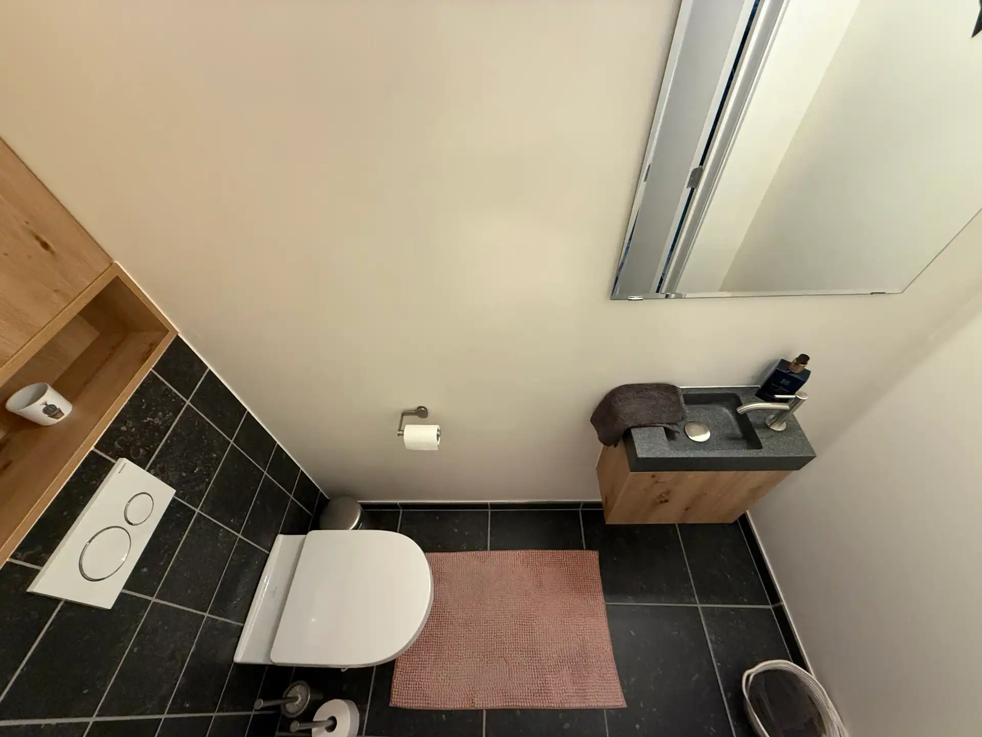 AALST - Gerenoveerd gelijkvloers appartement mét garage. foto 17