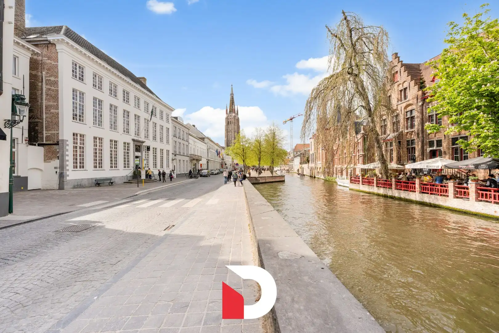 Uitzonderlijk appartement met terras en zicht op de reien foto 16