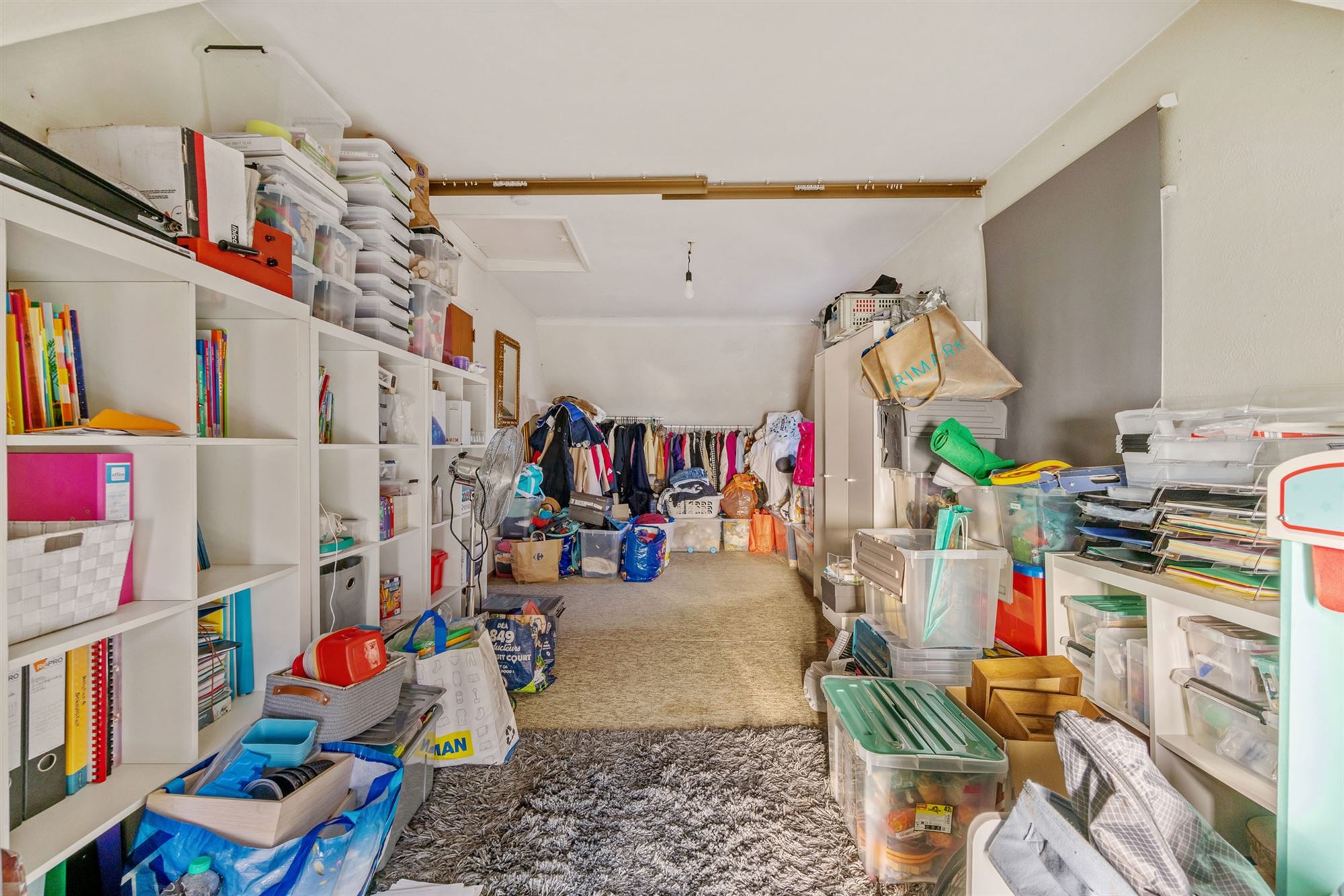 CHARMANTE,DEELS GERENOVEERDE WONING , GEEN RENOVATIEPLICHT !  foto 13