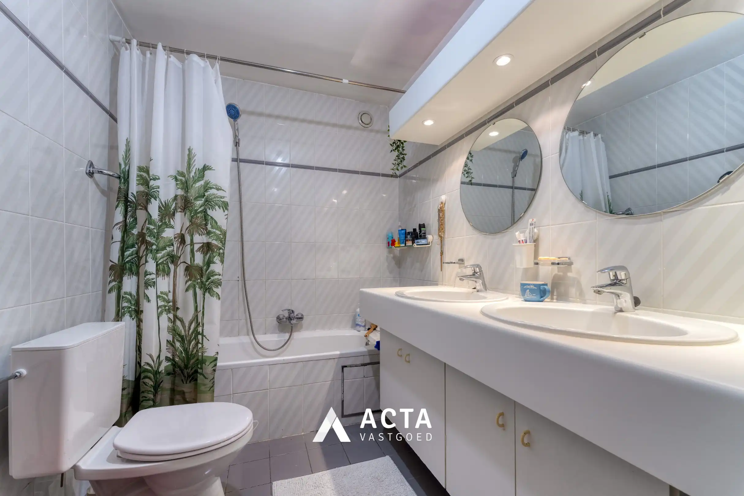 Ruim appartement aan het Leopoldpark in Oostende foto 11