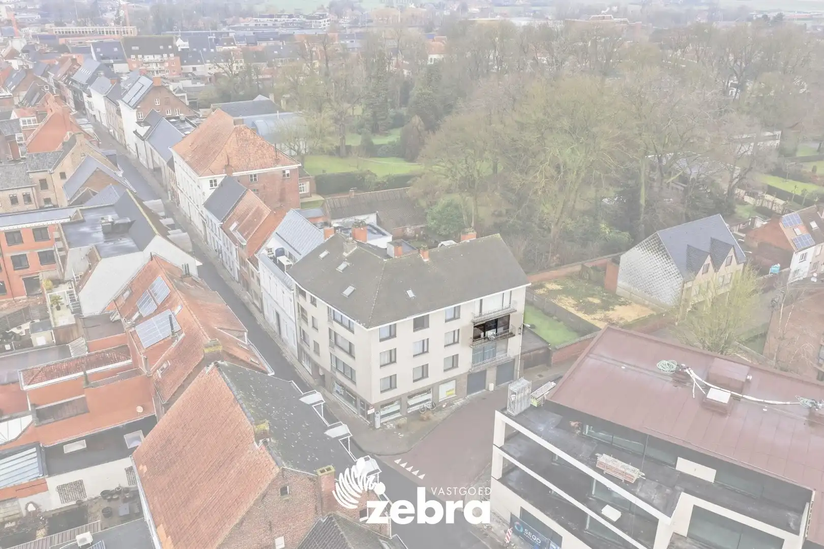 Instapklaar appartement met 3 slaapkamers in centrum Tielt foto 2