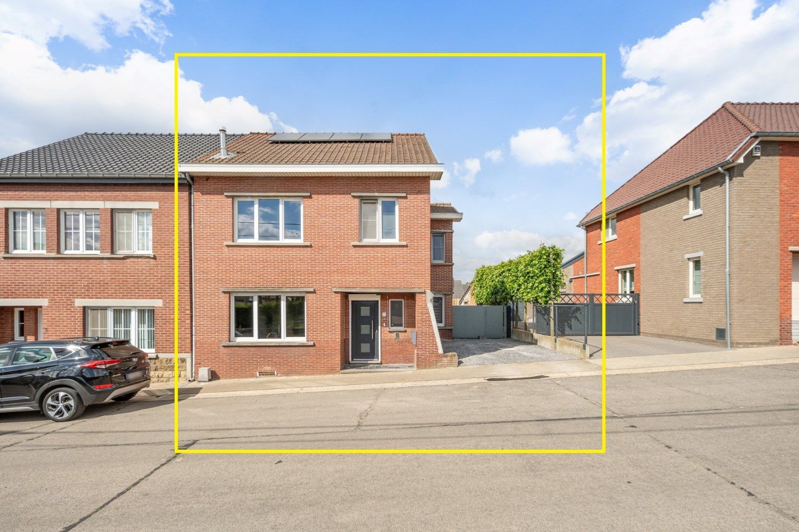 Leuke, zeer degelijk gerenoveerde woning met uitbreidingsmogelijkheden en tuin op 3a 99ca - EPC label B foto {{pictureIndex}}