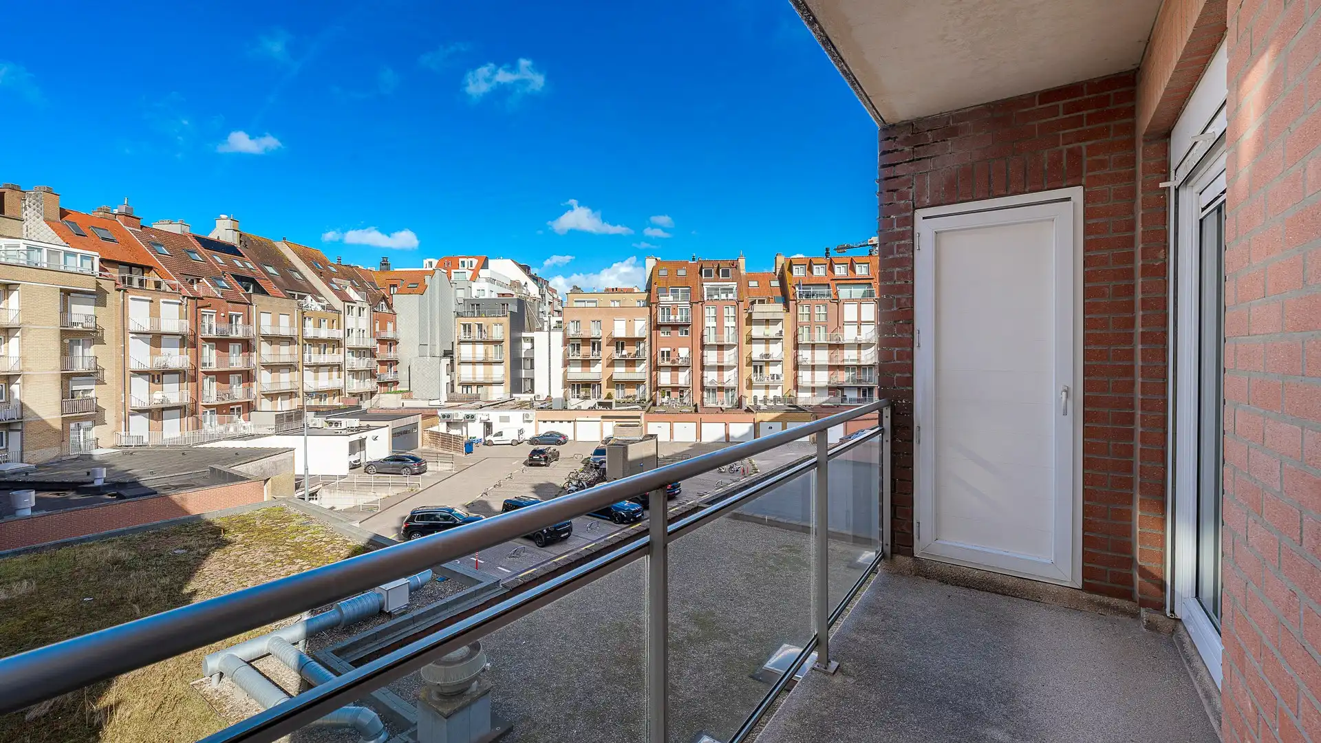 Groot twee slaapkamer appartement vlakbij het strand van Knokke foto 23