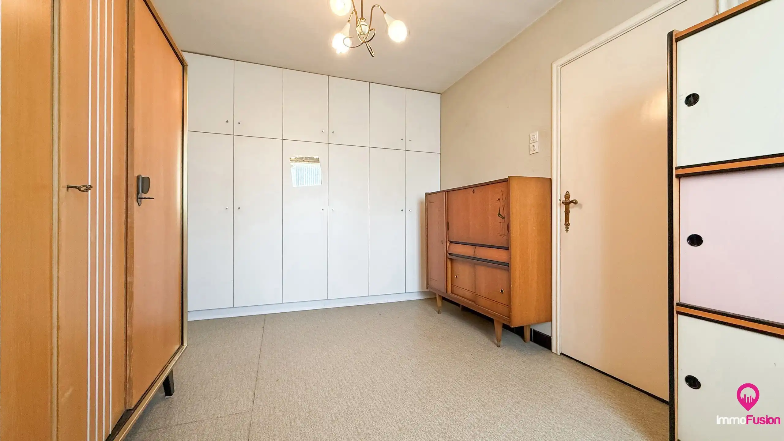 Ruime woning met 4slpk en veel privacy in rustige straat! foto 20