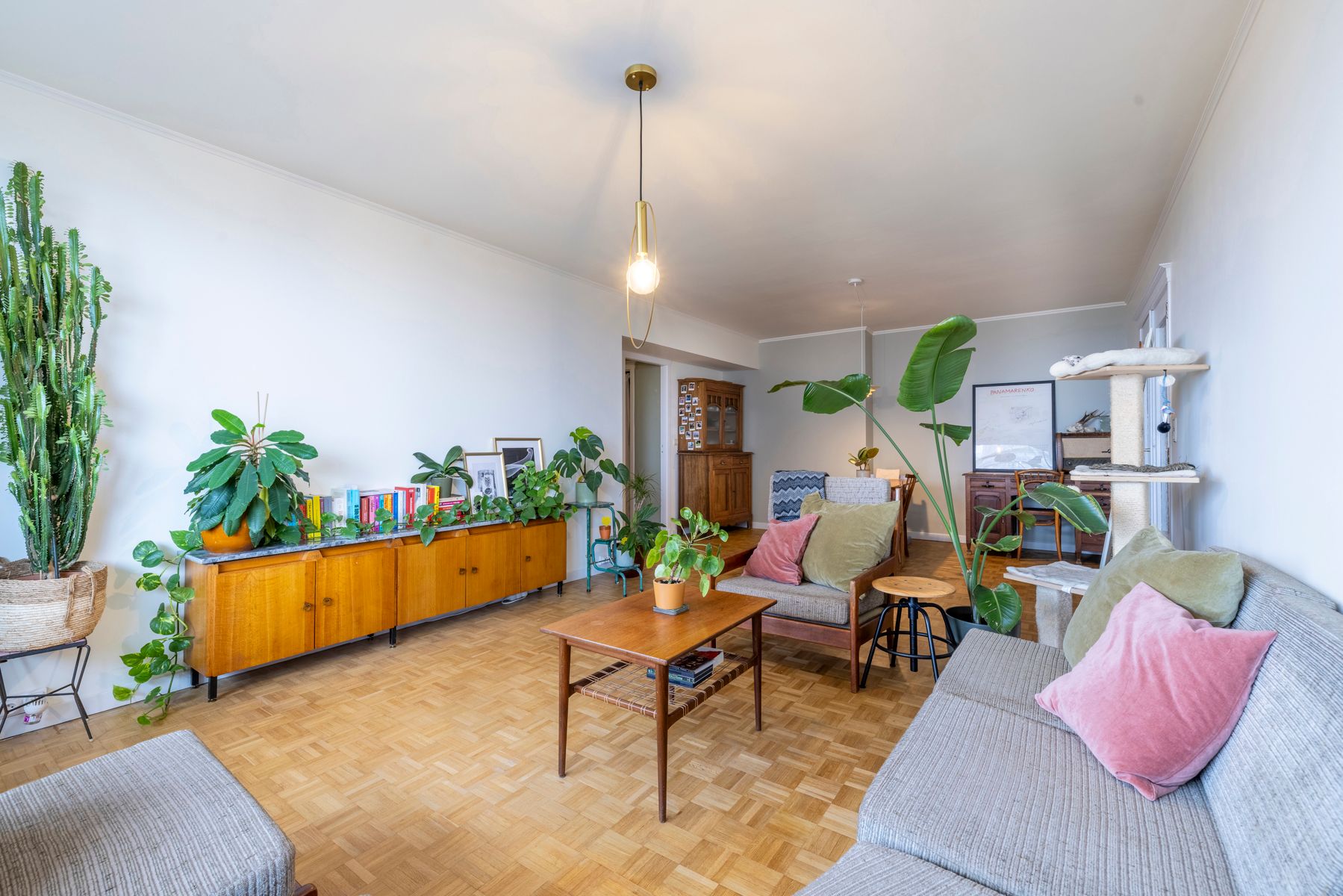 APPARTEMENT MET 2 SLAAPKAMERS EN PRACHTIG UITZICHT TE KOOP foto 3