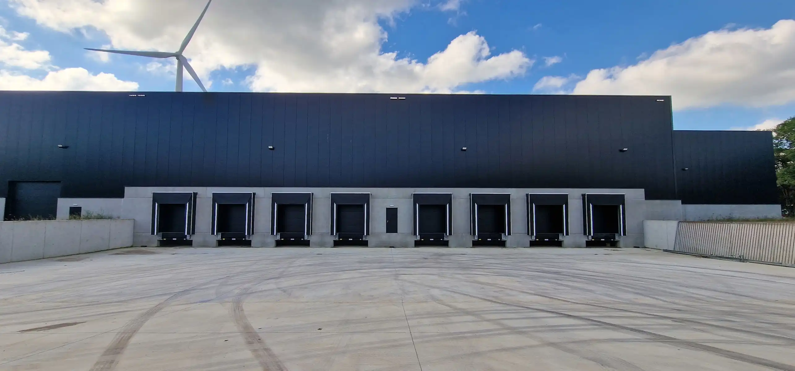 Nieuwbouw Logistieke hal 8000 m2 foto 5
