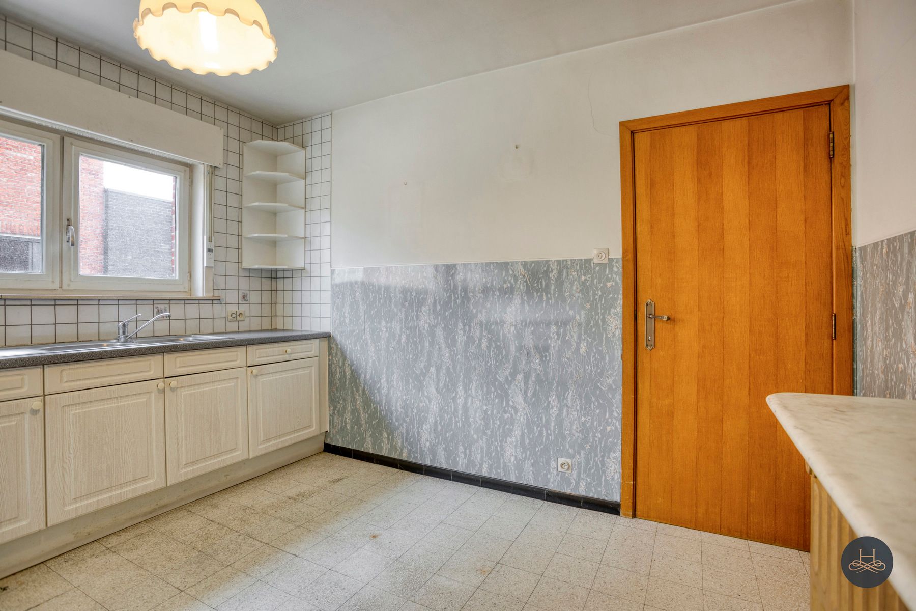 Te vernieuwen woning vlak bij station Wezemaal foto 12
