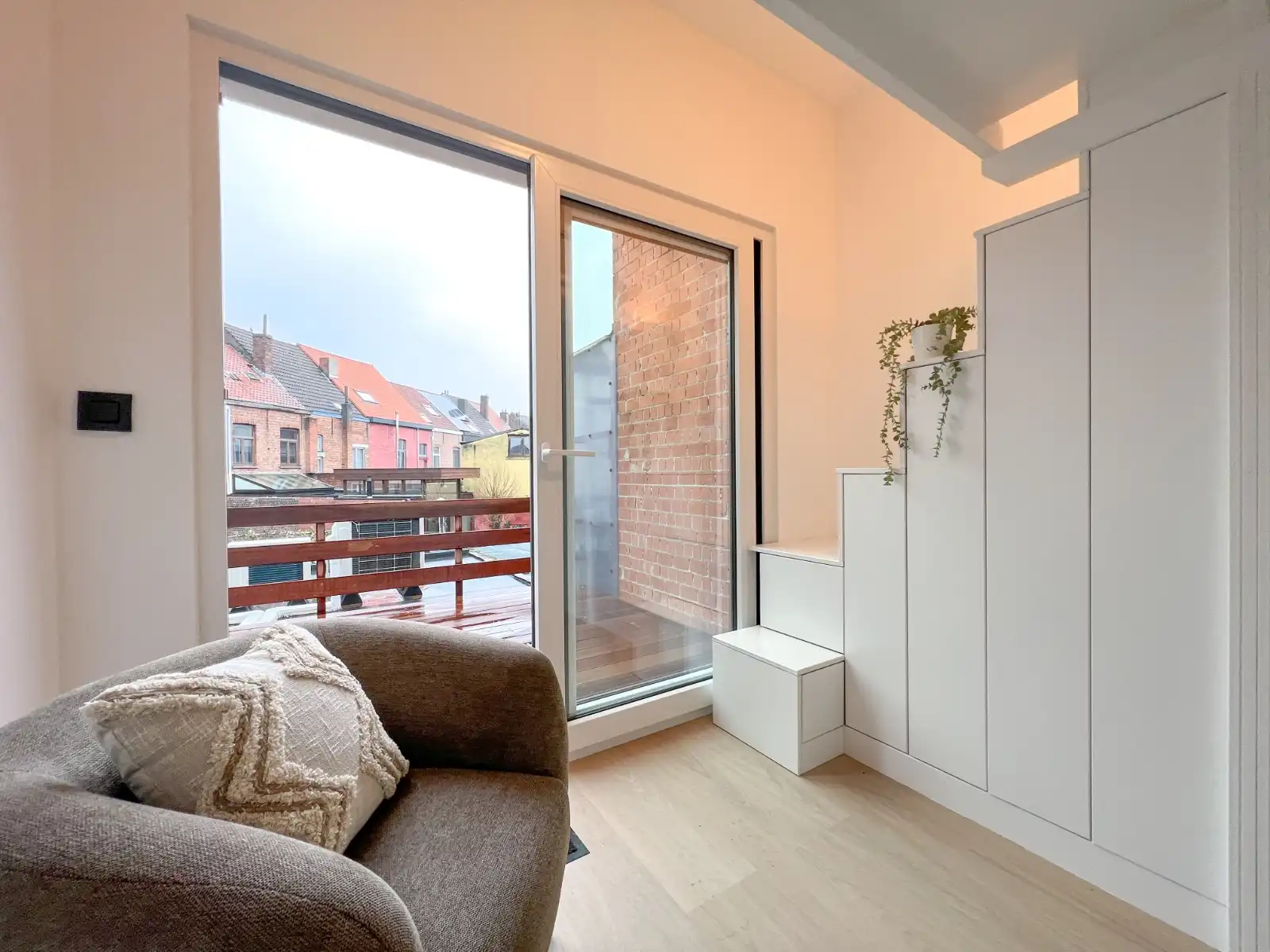 Gerenoveerd appartement (1 slaapkamer) met leuk terras foto 15