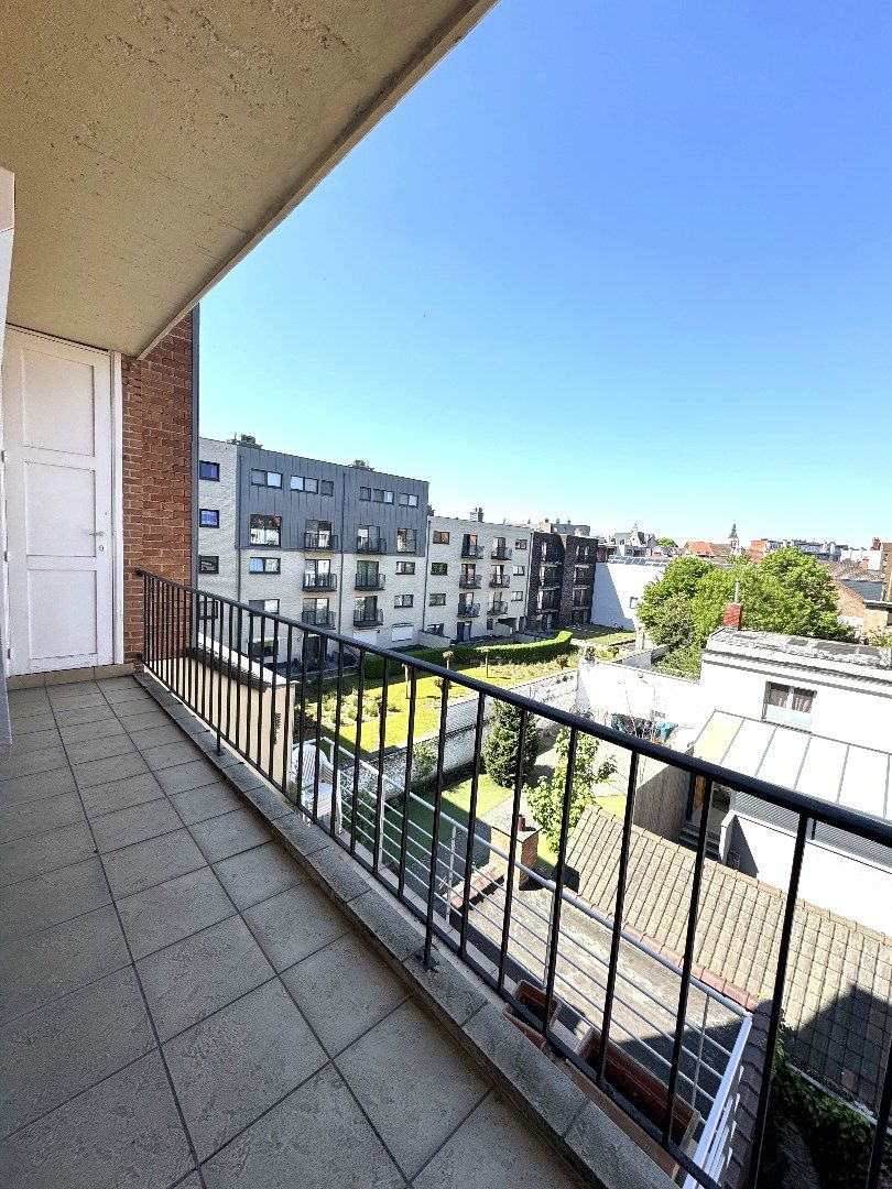 Ruim appartement met veel potentieel op toplocatie in Vilvoorde. foto 19