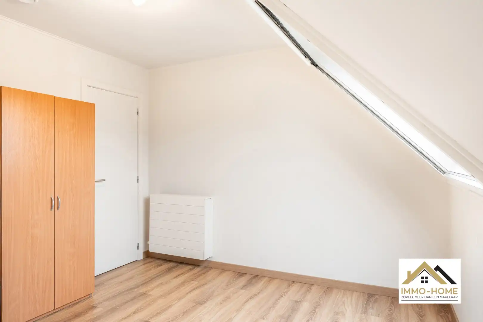 Prachtige HOB met zonnepanelen in een doodlopende straat! foto 28