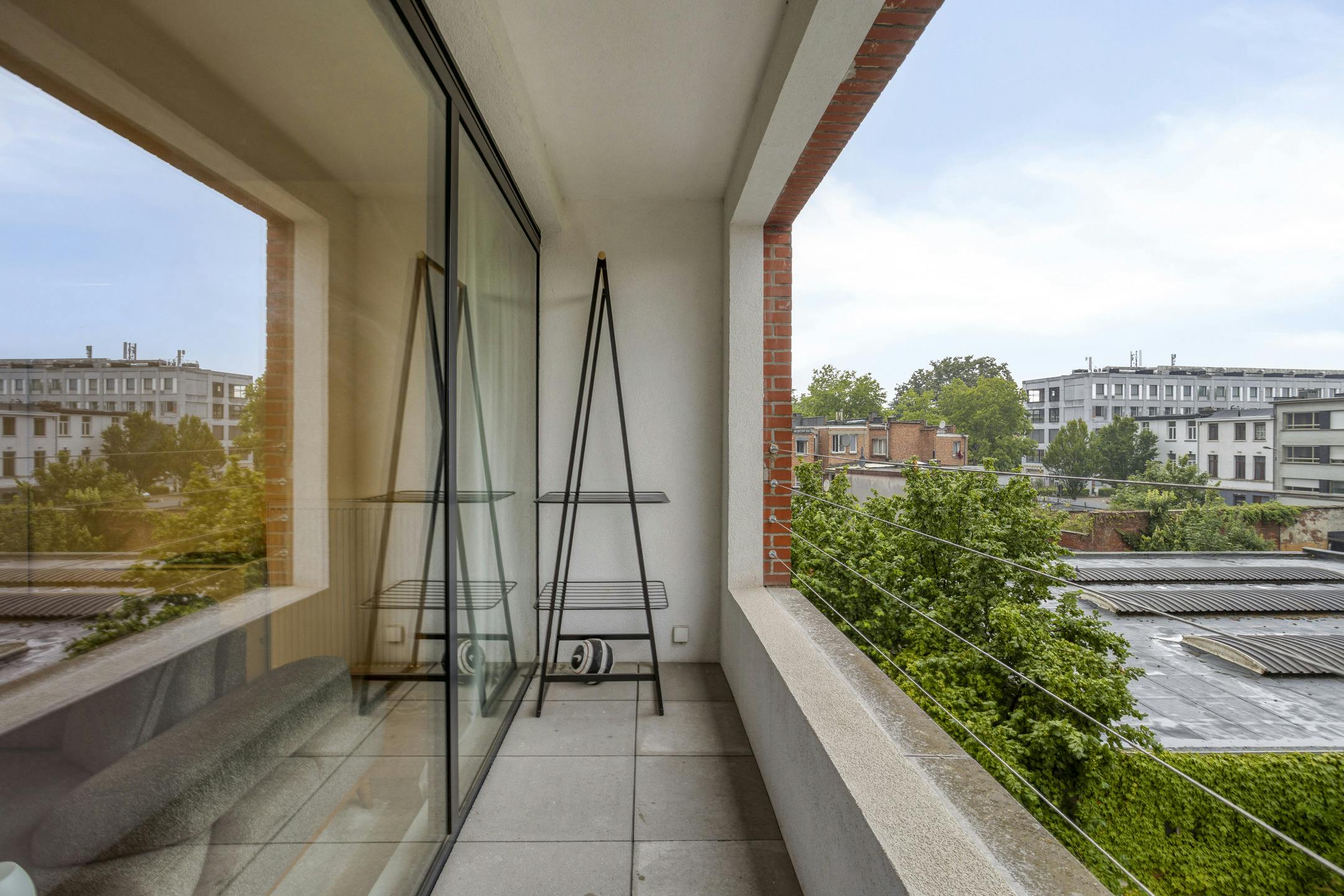 Gerenoveerde studio met terras te koop in Antwerpen foto 9