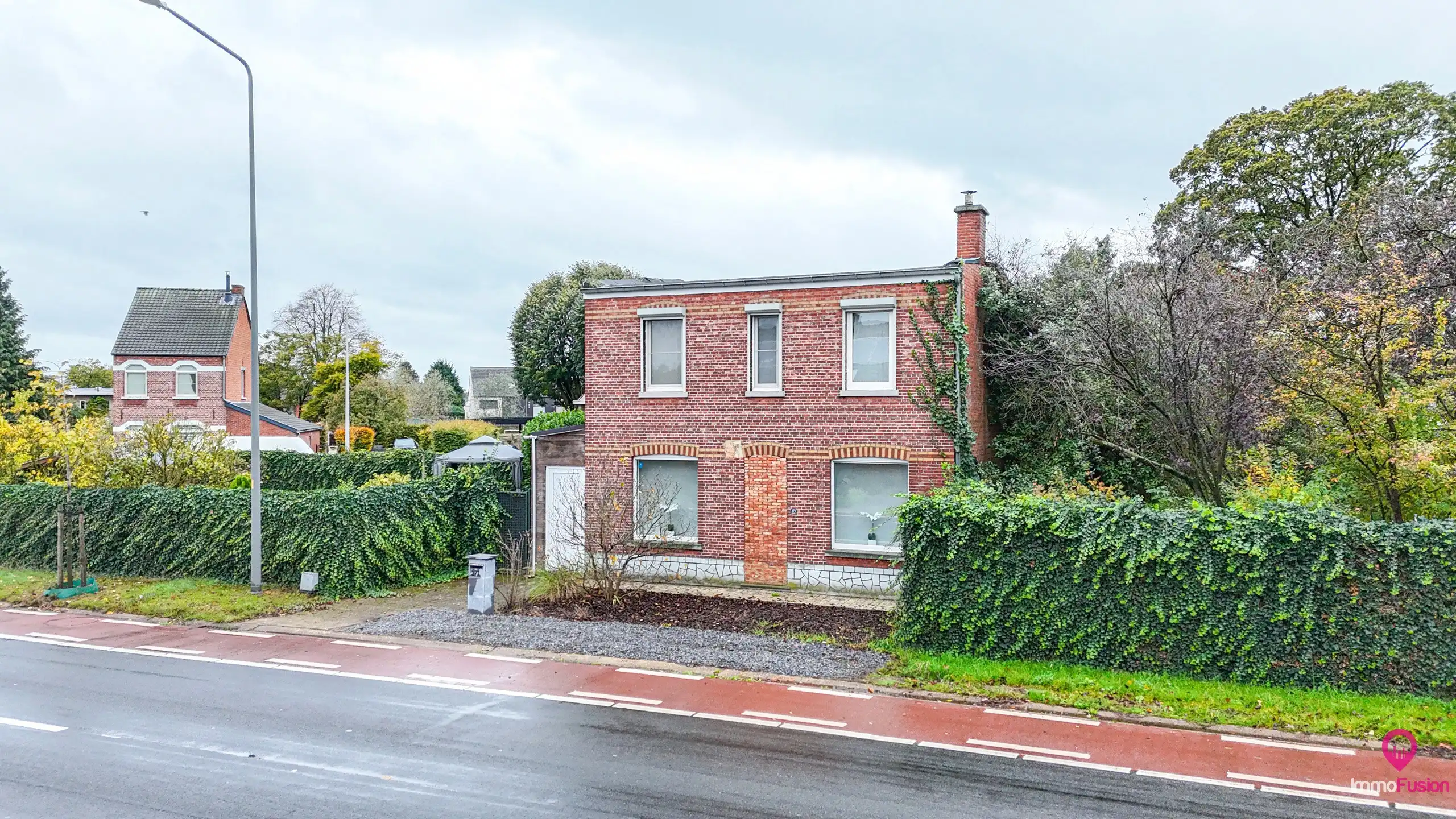 Instapklare open bebouwing met 4slpks op perceel van 10are! foto 35