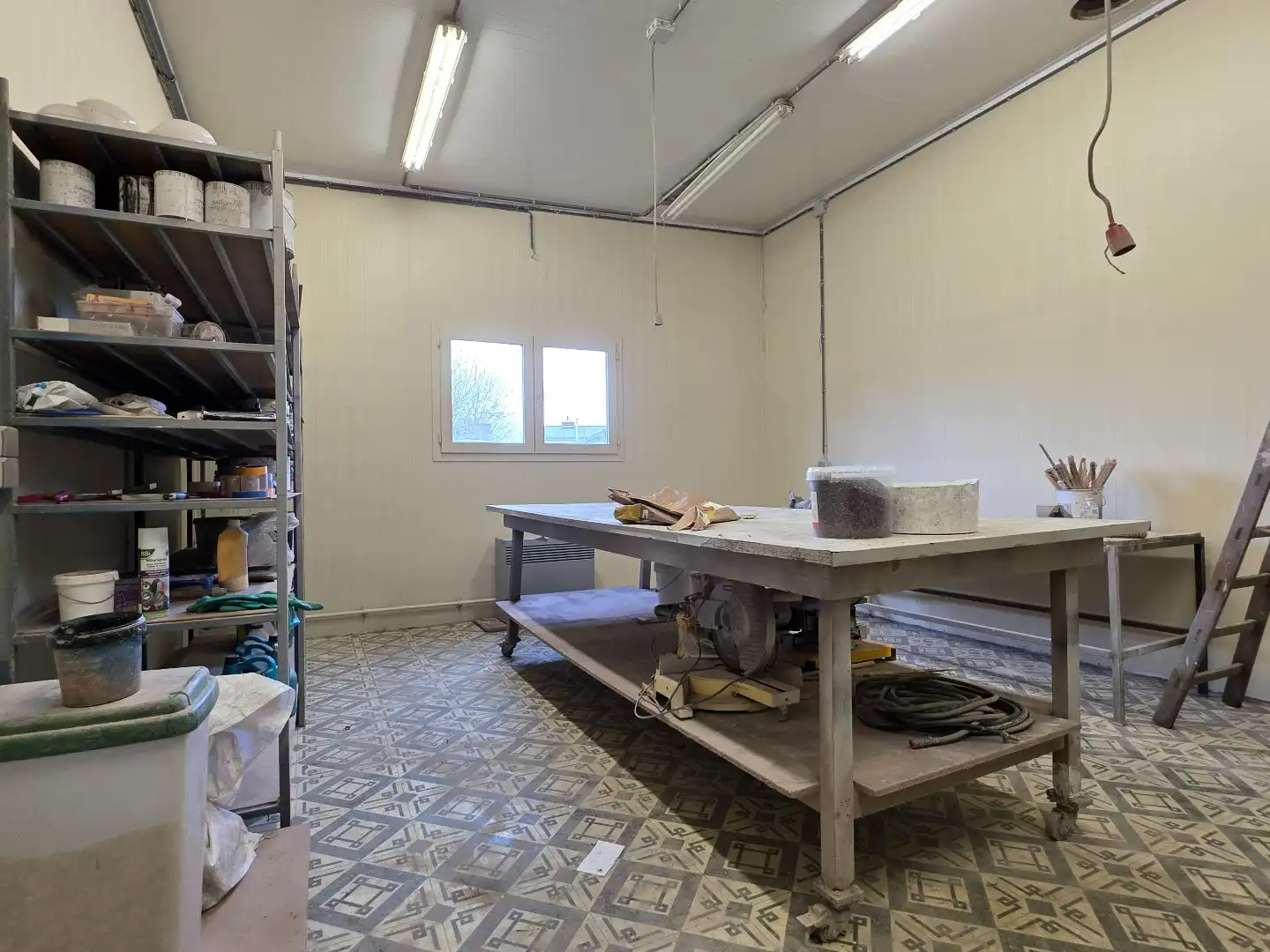 Vlot bereikbaar, veelzijdig atelier/magazijn in Beveren-Leie - geschikt voor diverse doeleinden! foto 9