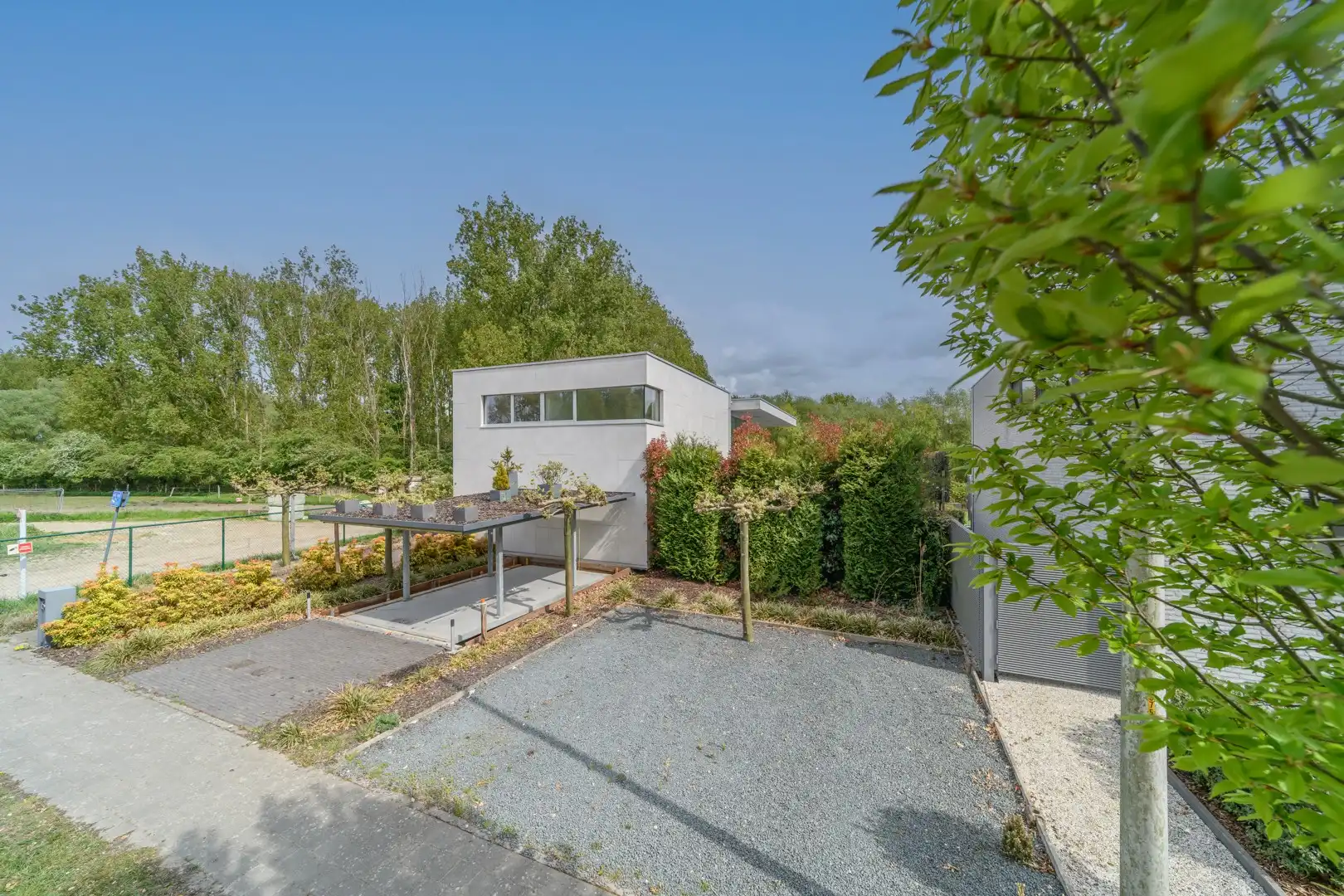 Zeer ruime, moderne en luxueuze villa foto 29