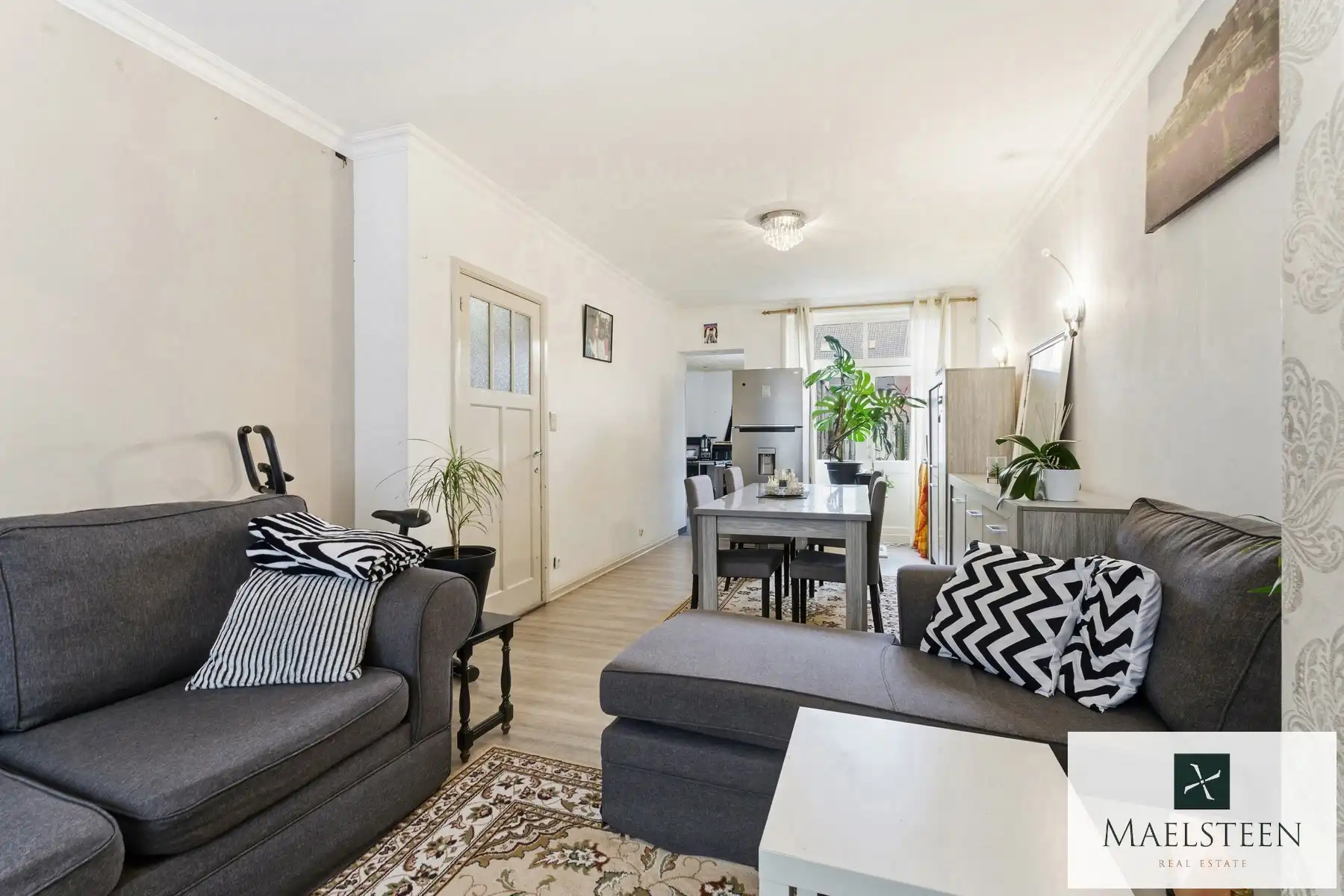 Op te frissen huis met 4 slaapkamers te Assebroek Brugge foto 4