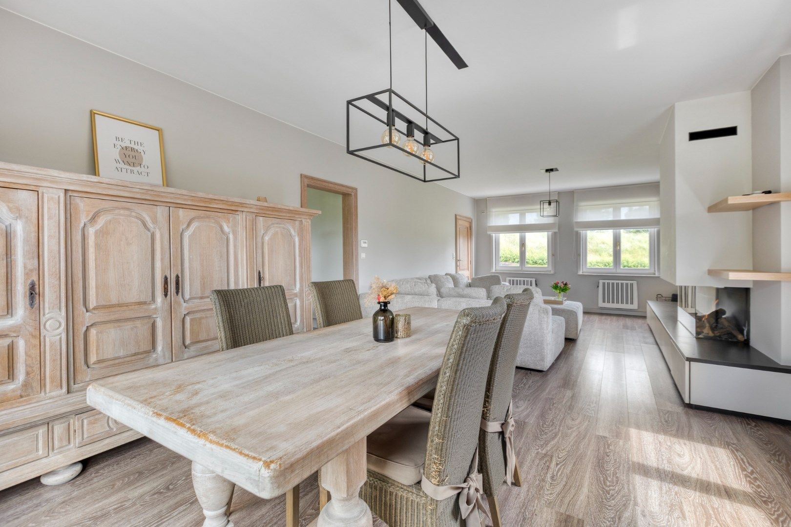 Instapklare woning met prachtig aangelegde tuin foto 9