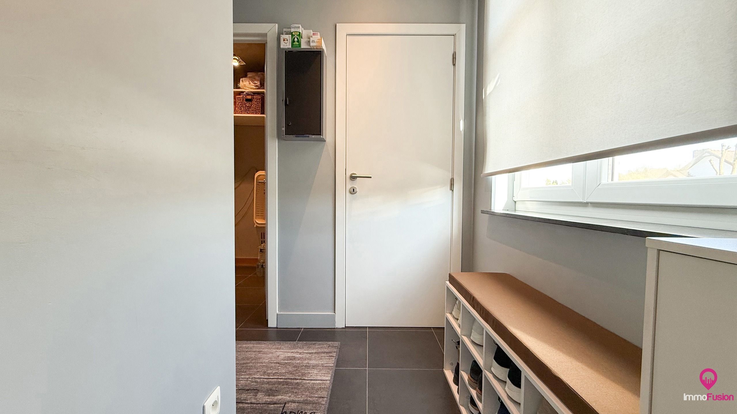 Instapklaar duplex appartement met 3 slaapkamers en terras! foto 18