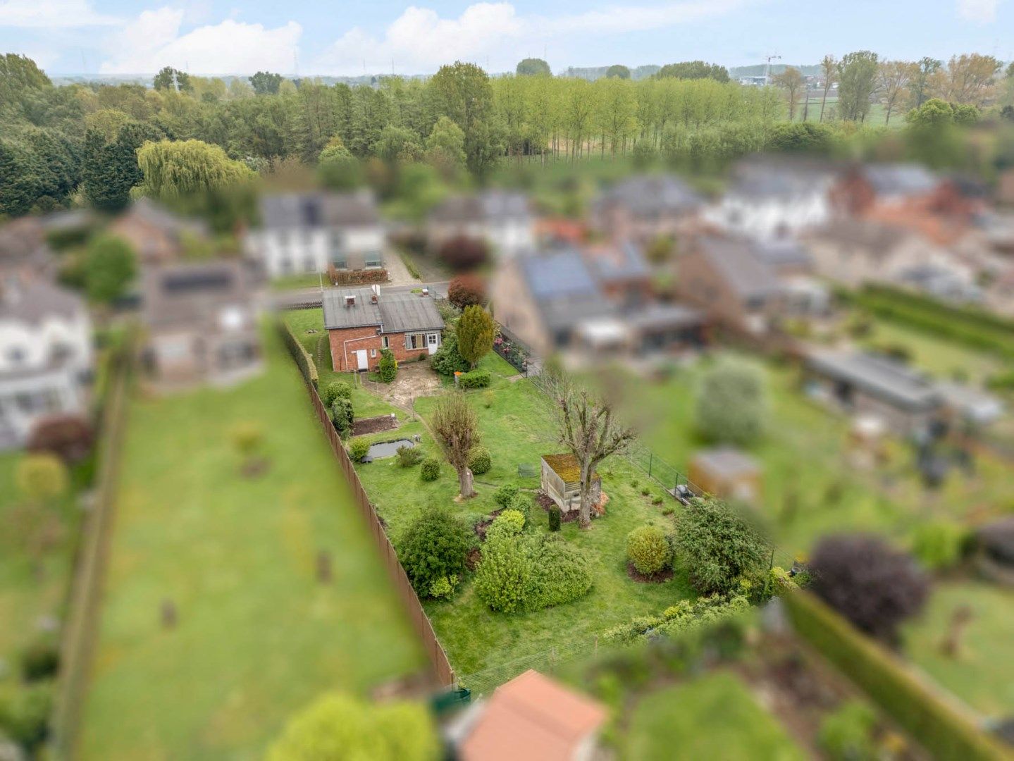 Te renoveren vrijstaande woning op een gunstig gelegen perceel van 12a 07ca vlakbij het centrum foto 39