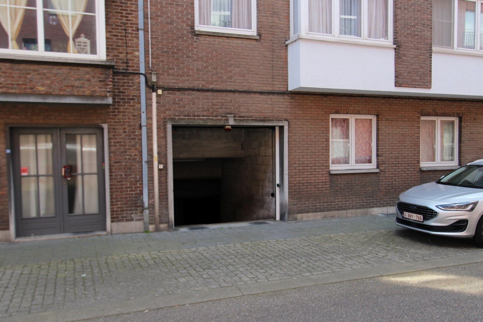 Vernieuwd appartement met autostaanplaats - centrum Tongeren foto 20