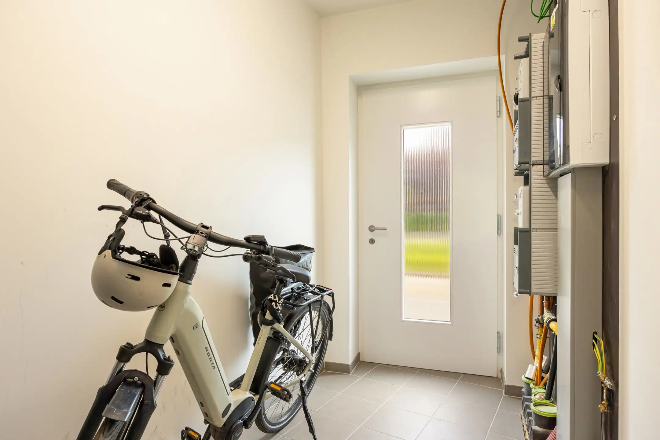 Duplex appartement met twee slaapkamers en tuin foto 16