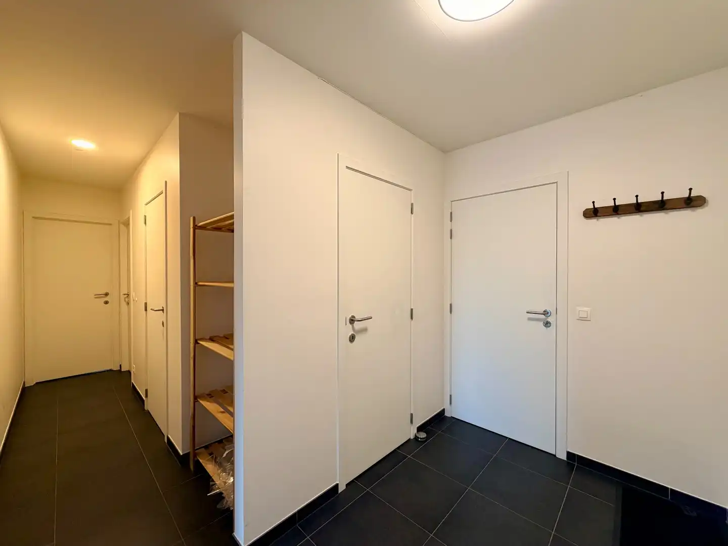 Recent appartement op de Grote Markt van Wevelgem! foto 8