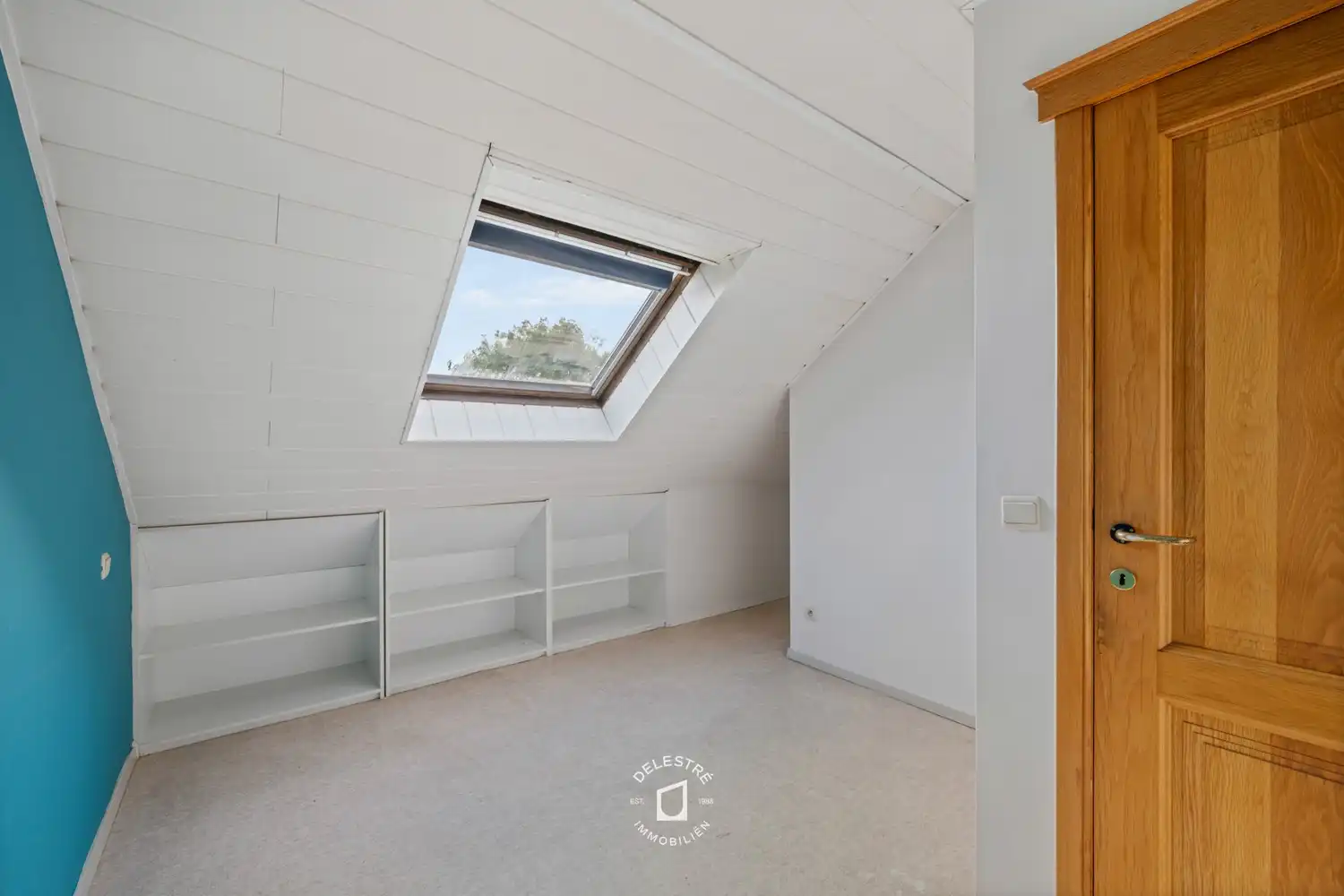 Uitzonderlijk ruime (handels) woning (300 m²) met atelier, dubbele garage en diepe tuin in Denderleeuw foto 15