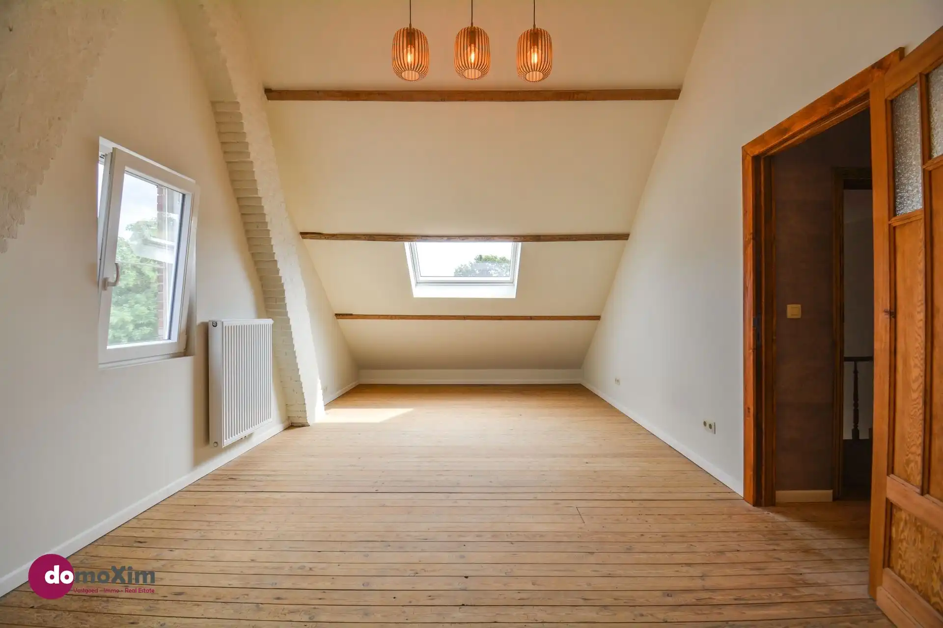 Volledig gerenoveerde woning met zonnige tuin nabij het centrum van Schiplaken foto 18