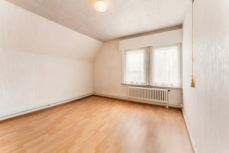 Oostnieuwkerke : Karaktervolle open bebouwing te koop in rustig doodlopend straatje in Oostnieuwkerke foto 9