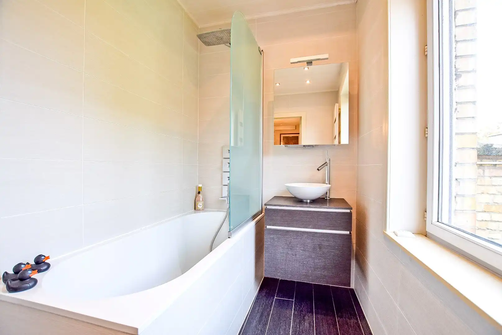 Kwalitatief afgewerkte woning met handelsruimte (536m² bewoonbaar) op een toplocatie. foto 16