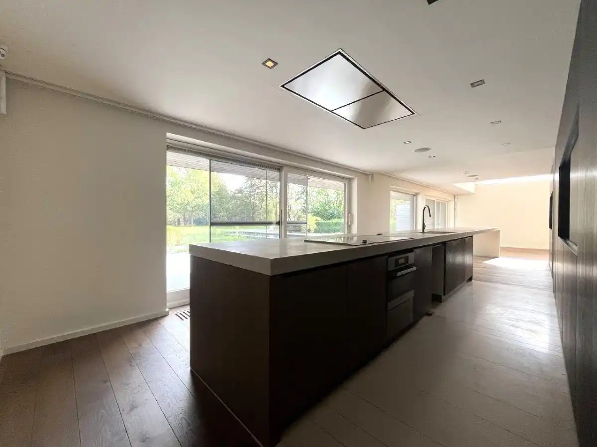 Langemark - Alleenstaande ruime villa met zwembad&nbsp; op een uitzonderlijk domein foto 13