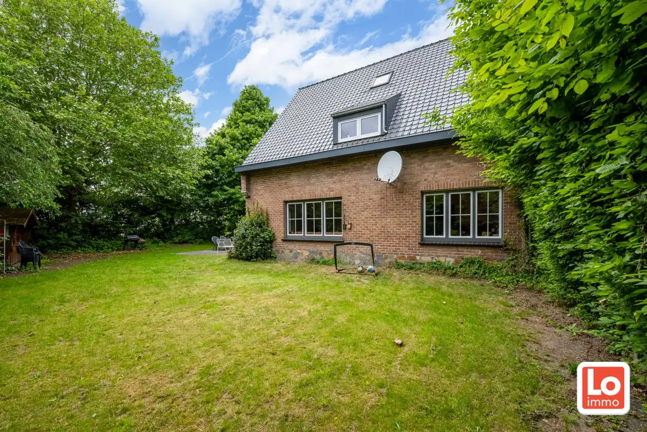 VERKOCHT! Charmante instapklare alleenstaande villa met afzonderlijke garage en grote ‘volwassen groene’ tuin vlakbij alle hoofdwegen in Oostakker. foto 23