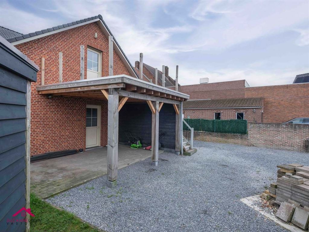 Gerenoveerde vrijstaande woning foto 6