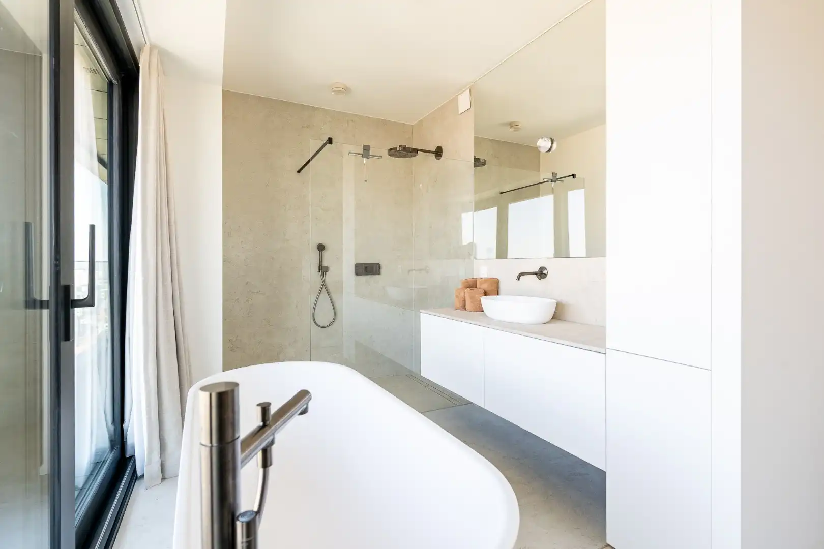 Eén van de hoogsgelegen appartementen van Knokke-Heist met magnifieke zichten foto 21