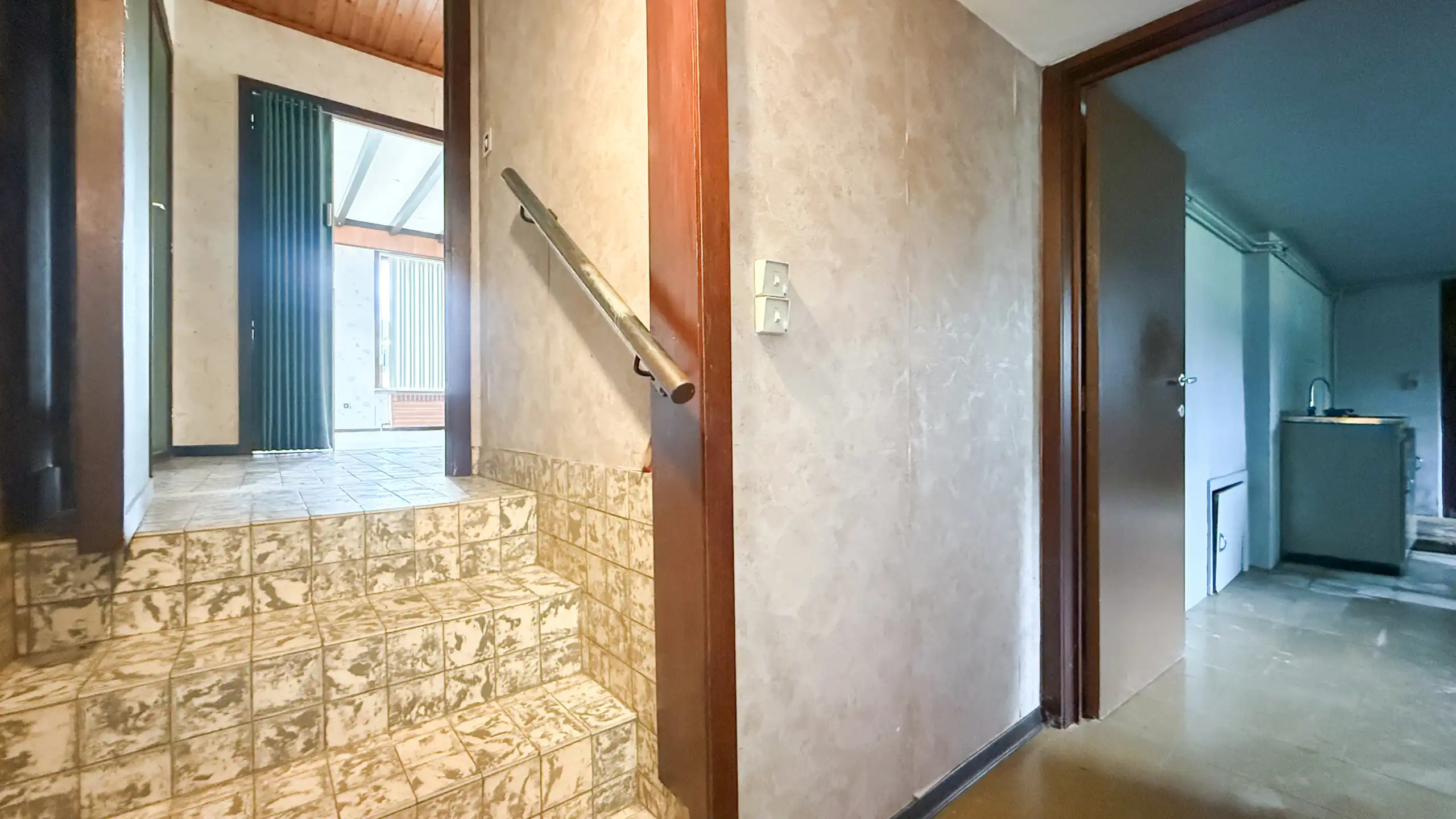 Ruime split-levelwoning met 3 slaapkamers op groot perceel! foto 13