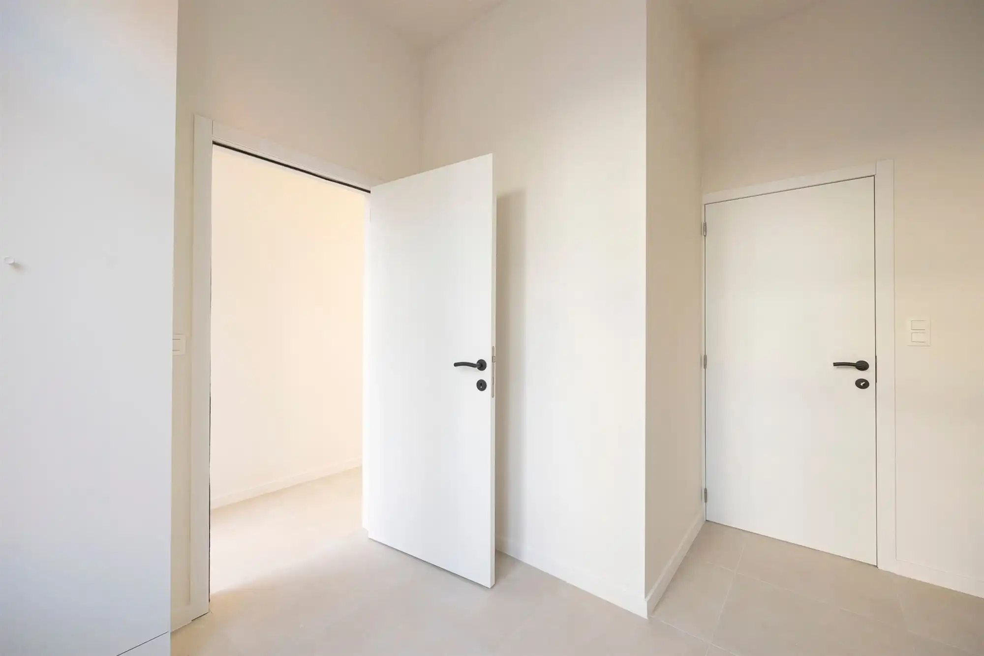 Volledig gerenoveerde woning met tuin in Mechelen foto 4