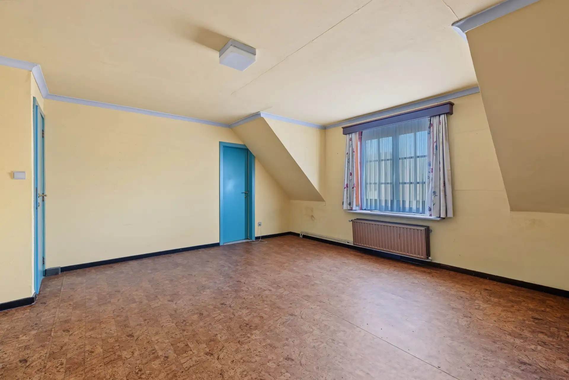 Te renoveren gezinswoning op een uitstekende woonlocatie & mooi perceel van 536m² foto 10