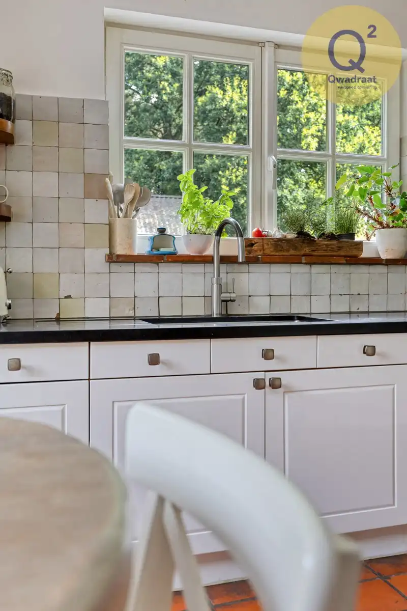 Rustig gelegen villa van met zwembad en poolhouse  foto 22