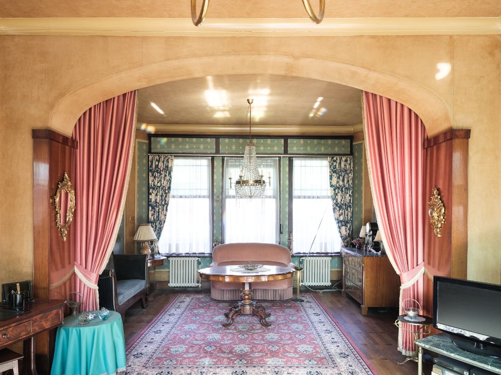 Op te frissen, karaktervolle art déco herenwoning naar de hand van architect J. Hebbelynck met aangename stadstuin met bijzonder veel potentieel. foto 17