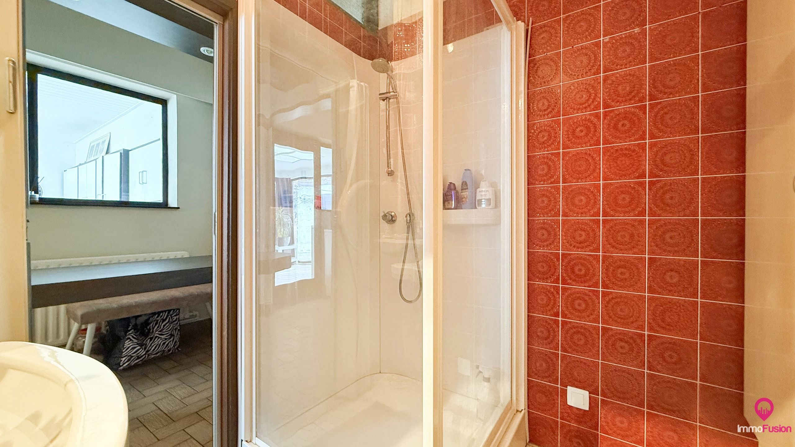 Instapklare woning met 6 slaapkamers in Heusden-Zolder! foto 14