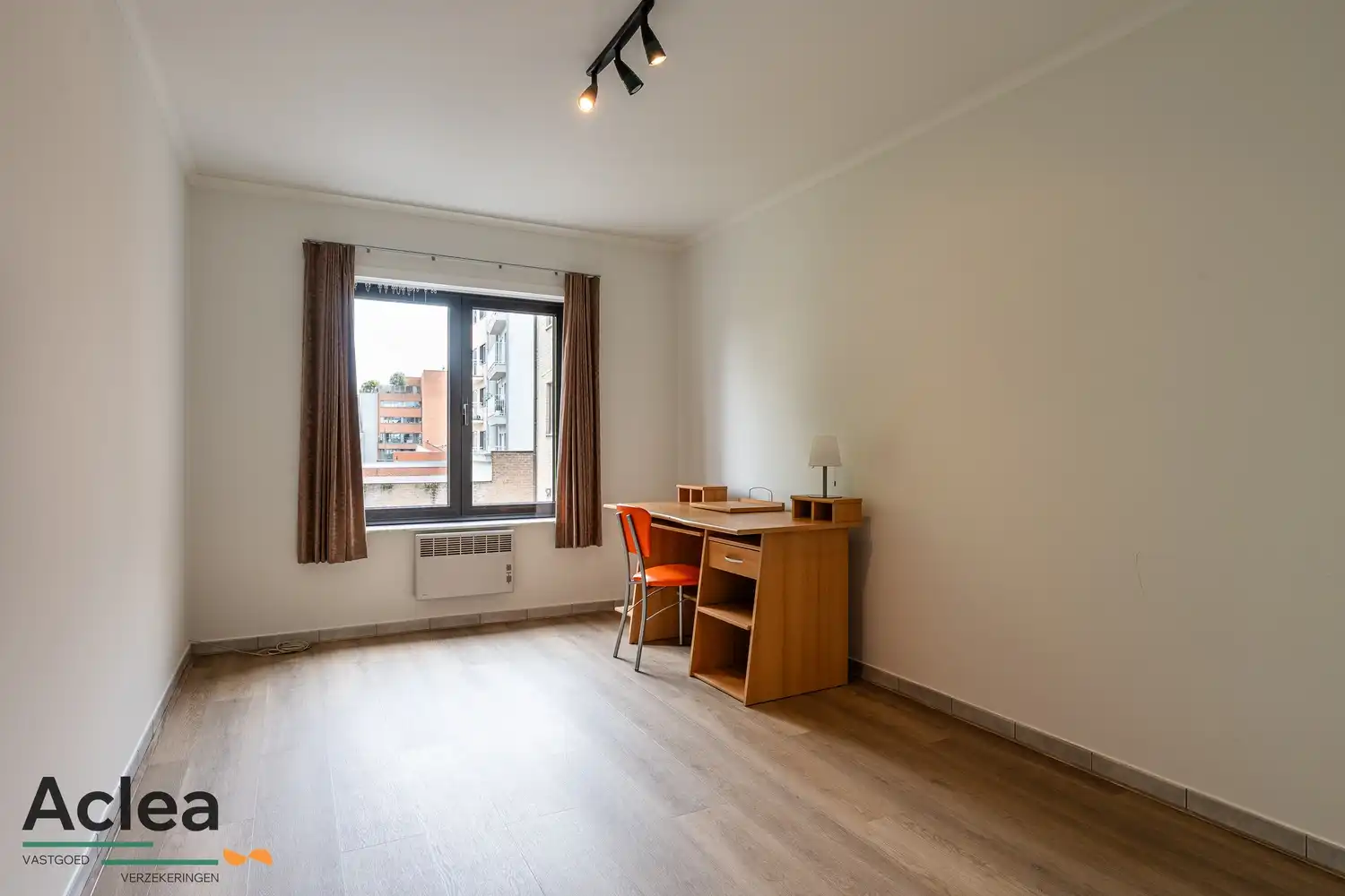 Ruim instapklaar appartement met 2 terrassen foto 14