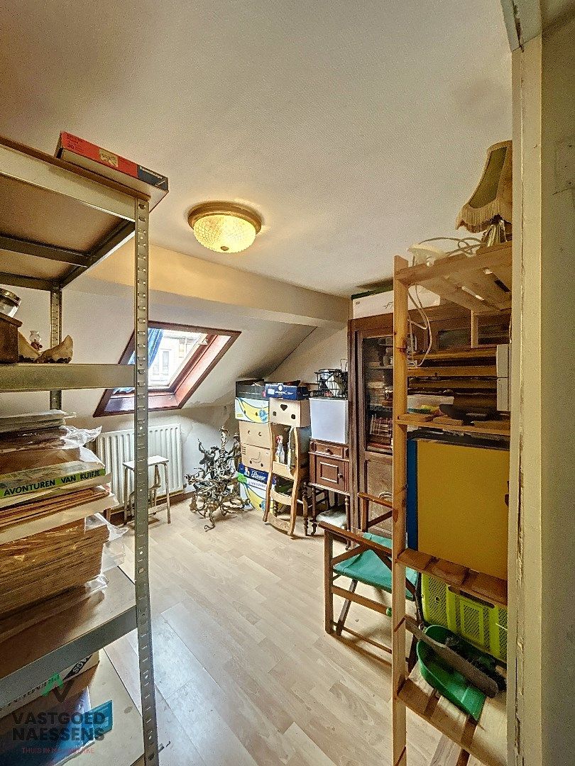 Te renoveren rijwoning op centrale ligging  foto 27