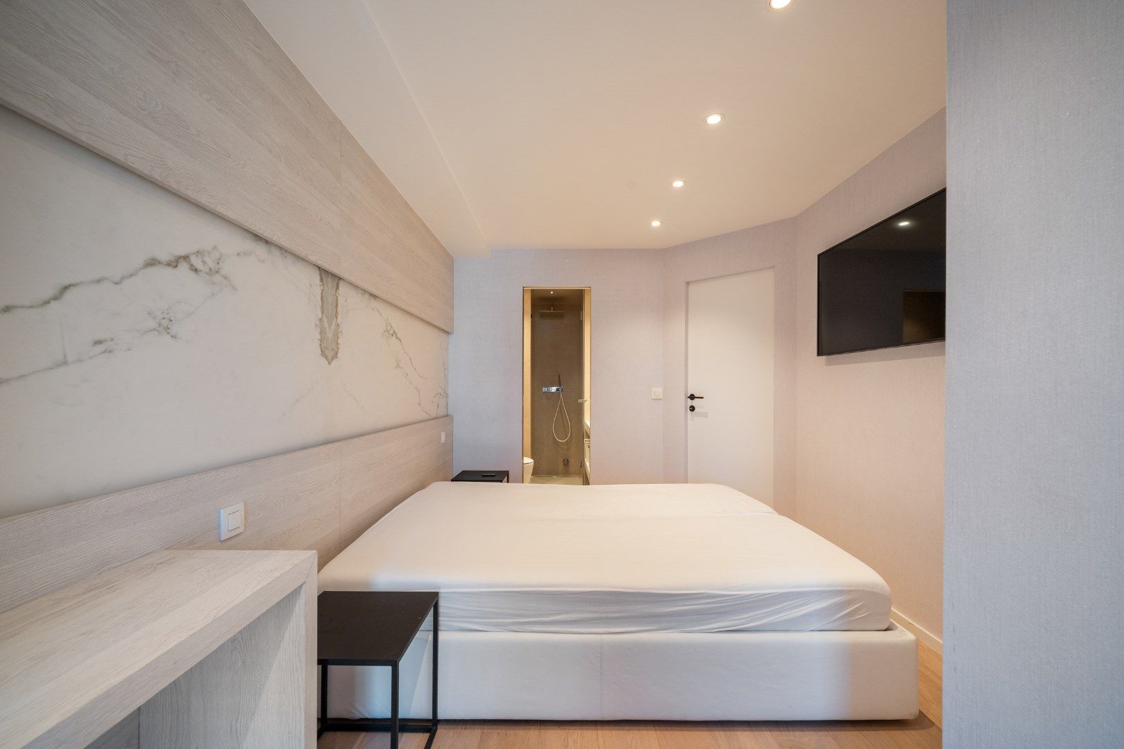 Stijlvol appartement op toplocatie in de Lippenslaan foto 11
