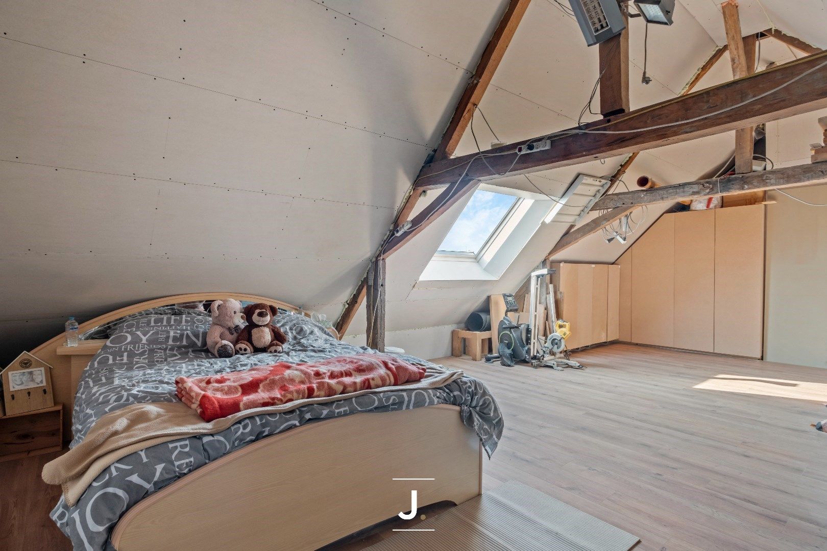 Instapklare en totaal gerenoveerde woning in Sint-Denijs foto 19