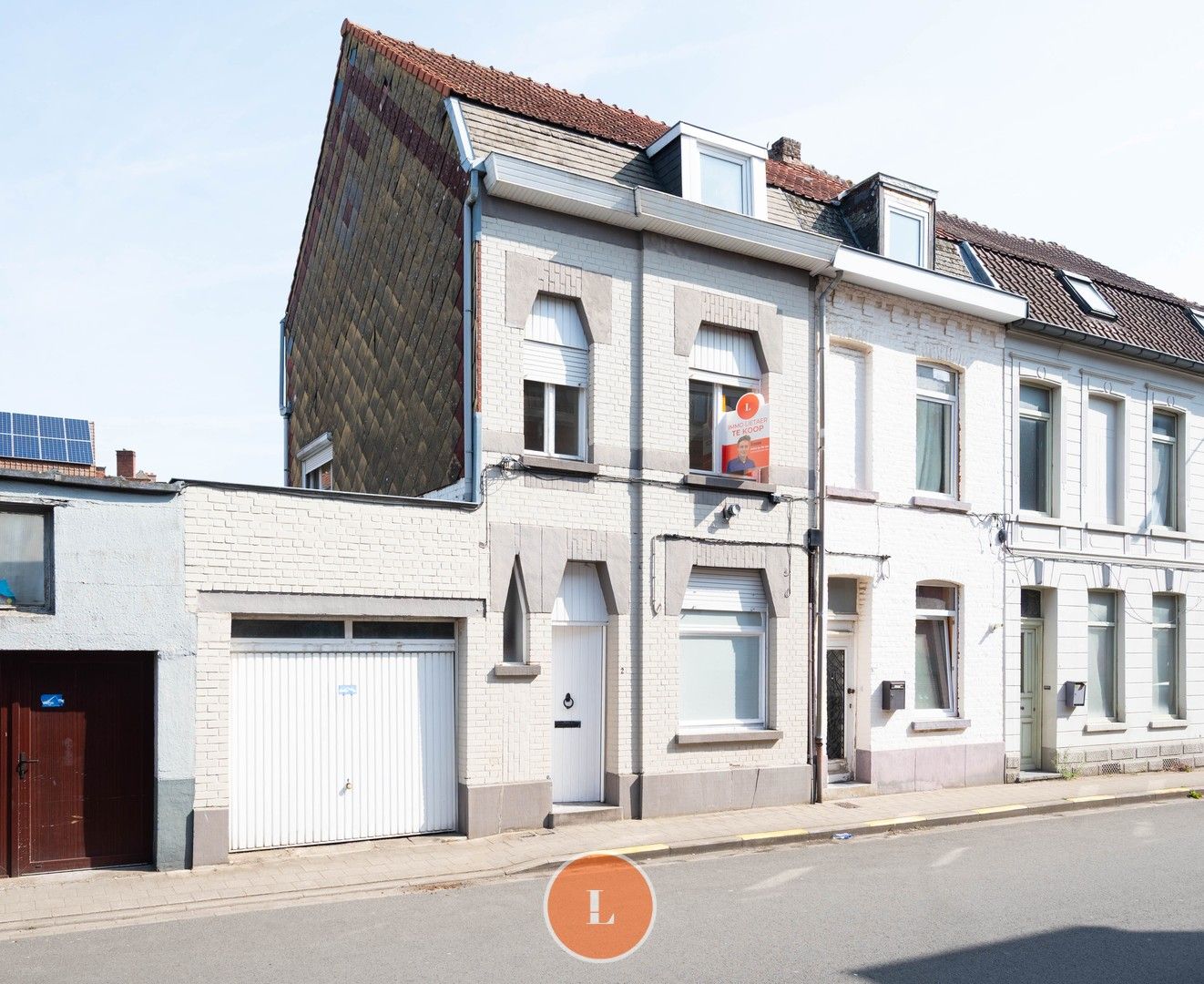 Starterswoning te koop in centrum Menen foto {{pictureIndex}}