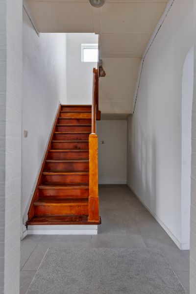RUIME, LICHTRIJKE ALLEENSTAANDE WONING MET VEEL POTENTIEEL foto 14