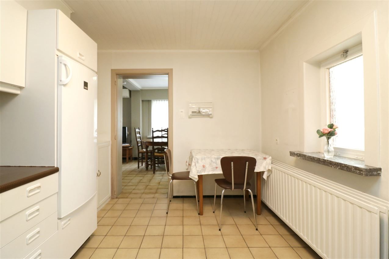 degelijke woning (3 slpk) op 11 a 95 ca foto 14