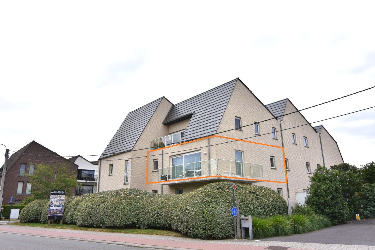 Mooi 2-slpk appartement tussen Roeselare en Rumbeke foto 2