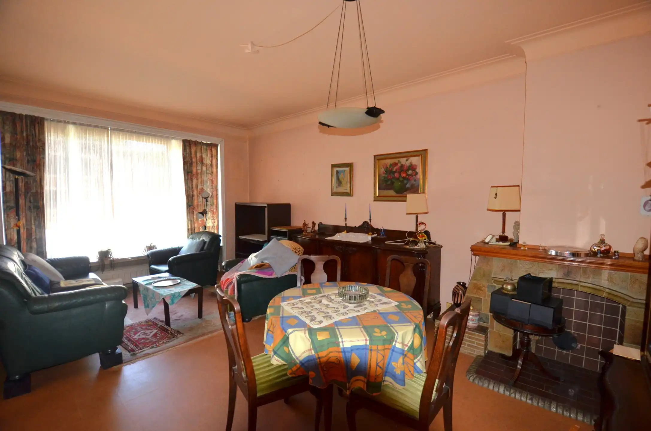 Te renoveren woning met 2 slaapkamers, garage en zonnige zuid-tuin foto 4