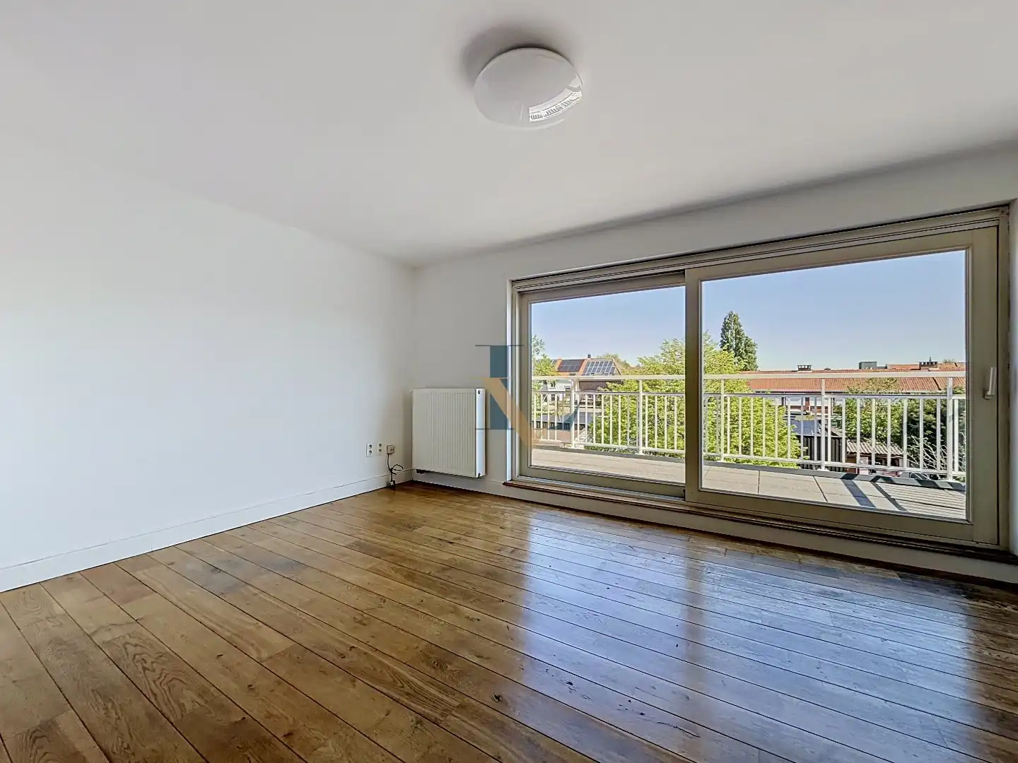 Instapklaar duplex appartement met 2 slpk. en 2 bdks. en mooi terras. foto 9